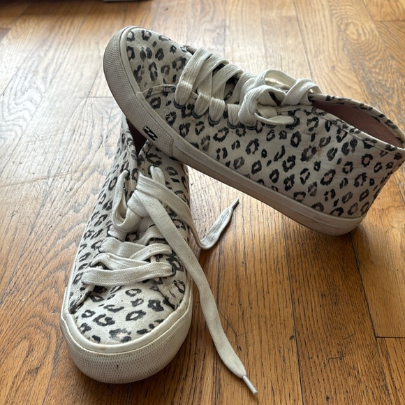 Billabong leopard print sneakers - Picture 1 of 4